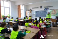 Peste 900 de elevi din 18 localități, mai pregătiți din punct de vedere rutier prin intermediul programului DRUM SIGUR – ABCdar Rutier