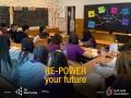 420 de elevi din sudul și nord-estul țării au participat la ateliere de dezvoltare personală în cadrul proiectului RE-POWER your future, derulat de JA România cu sprijinul Fundației UniCredit