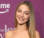 Madelyn Cline a purtat Tommy Hilfiger la premiera filmului „The Map That Leads to You”