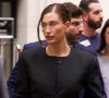 Hailey Bieber, îmbrăcată în Calvin Klein, la ceremonia de deschidere a bursei NYSE