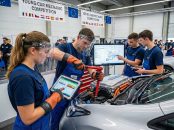 Înscrieri deschise! Young Car Mechanic România 2026: Mii de elevi, trei regiuni, o singură șansă de a deveni cel mai bun tânăr mecanic din țară