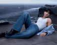 Calvin Klein dezvăluie un nou capitol dedicat denimului, cu Jung Kook de la BTS