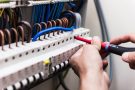 Electrician non-stop-persoana cea mai potrivita care pastreaza instalatia electrica in siguranta