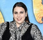 Beanie Feldstein a purtat o ținută TommyXZendaya la premiera filmului Cats
