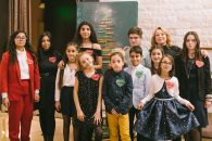 Record de generozitate la Festivalul Brazilor de Crăciun: cel mai licitat brad a obținut 180.000 euro. Fonduri totale de peste 700.000 de euro, pentru accesul la educație al copiilor vulnerabili