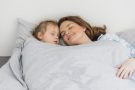 Prichindelul tau va avea un somn ca-n povesti cu aceste perechi de pijamale copii!