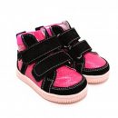 DE CE SA ALEGETI PANTOFII SI SANDALE DIN PIELE NATURALA PENTRU COPILUL TAU?