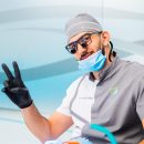 Cine este Ahmed Nashar, doctorul care se dedică oamenilor din România. Destinul său a luat o cu totul altă traiectorie încă din anii formării sale