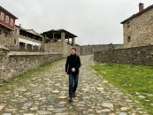 Pelerinaj la 7 mănăstiri de pe muntele Athos pentru fostul europarlamentar Petru Luhan