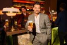 Orlando Bloom devine noul brand ambassador Staropramen la nivel global