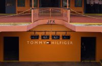 Tommy Hilfiger prezintă Nautical cu un twist în cadrul fashion week-ului din New York