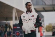 TOMMY HILFIGER colaborează cu F1®FILMUL pentru colecția APXGP