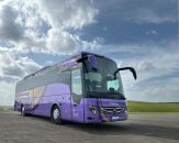 Investiții majore pentru confortul turiștilor: Hello Holidays ridică standardele cu autocare de ultimă generație și un sediu nou