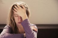 Oboseala care nu trece, infecțiile repetate și senzația de „epuizare continuă” au devenit noua normalitate pentru tot mai mulți români