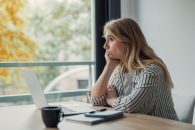 Studiu SD Worx: Angajații români au nevoie de zece zile consecutive de vacanță pentru a se reface complet